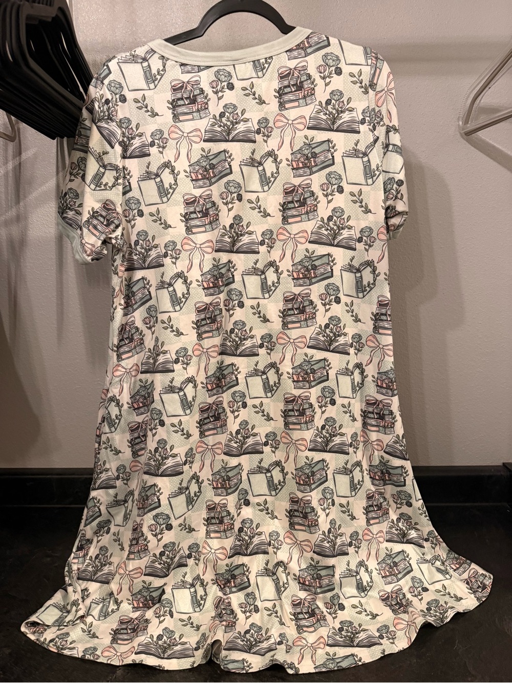 Shirley & Stone Nightgown - Picture 2 of 4